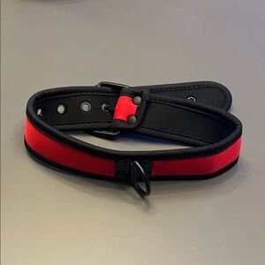 Red and black neoprene collar
